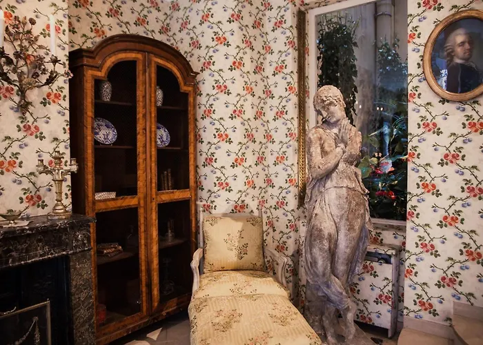 Hotel Caron De Beaumarchais Parigi